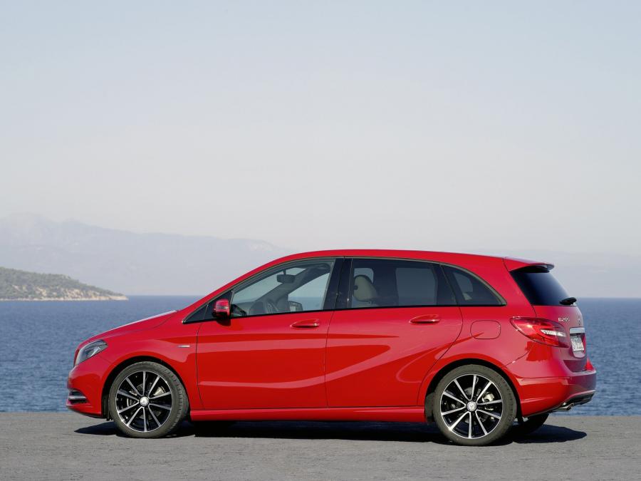  Mercedes-Benz B200 BlueEFFICIENCY 2011 года  (фото 7 из 13)